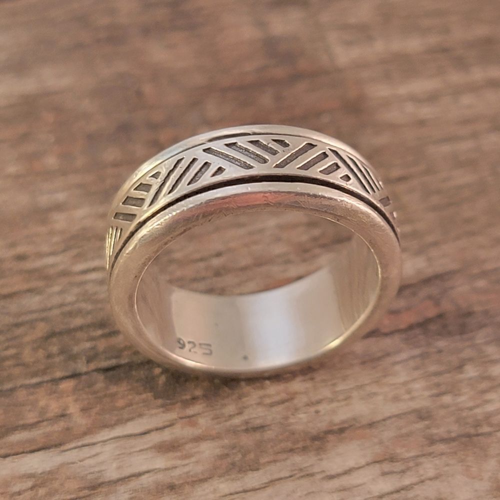 Vintage Sterling Silver Spinner Ring With Decorative Black Antiquing Sz 8 - Picture 5 of 8